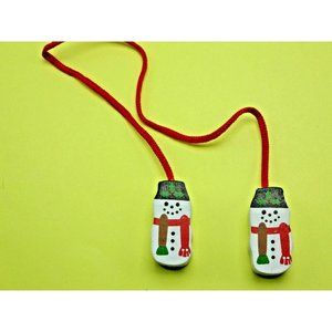 SNOWMAN CHRISTMAS GIFT TIE 2 miniature wood snowmen on cord